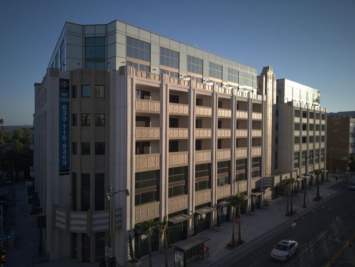 One Lux Stay At The Mansfield Miracle Mile - Los Angeles — Photos 3